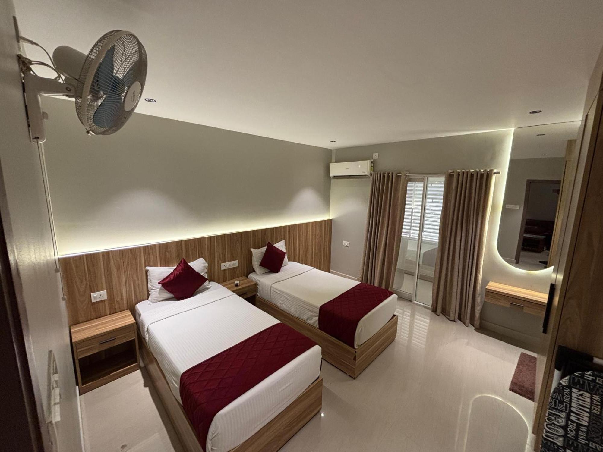 Muziris Manor Residency Hotell Kochi Exteriör bild