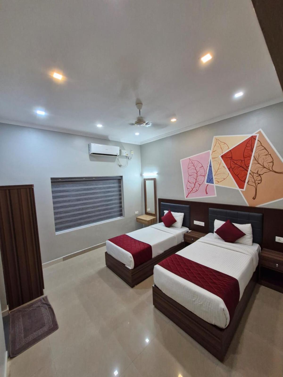 Muziris Manor Residency Hotell Kochi Exteriör bild